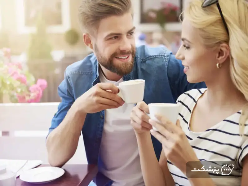 توجه مرد جواب به دختر