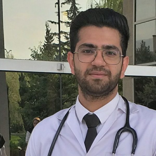 پزشک برتر میلاد کردزجی پزشک برتر میلاد کردزجی