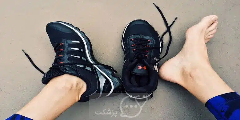 ترک خوردگی پاشنه پا || پزشکت