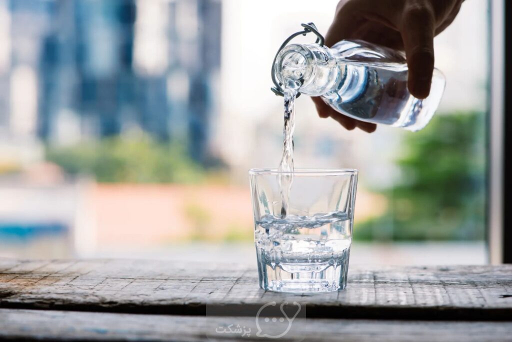 مصرف آب زیاد برای درمان بیماری کرون|| پزشکت