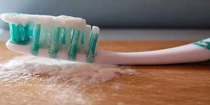آیا مسواک به تنهایی می تواند بوی بد دهان را از بین ببرد؟